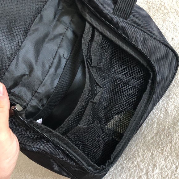 NWT Samsonite small travel bag - Picture 9 of 9